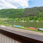 Moseljuwel Mit Sauna Und Pool Vakantiehuis